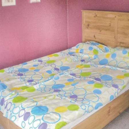 Four Bedroom Holiday In Holiday home *